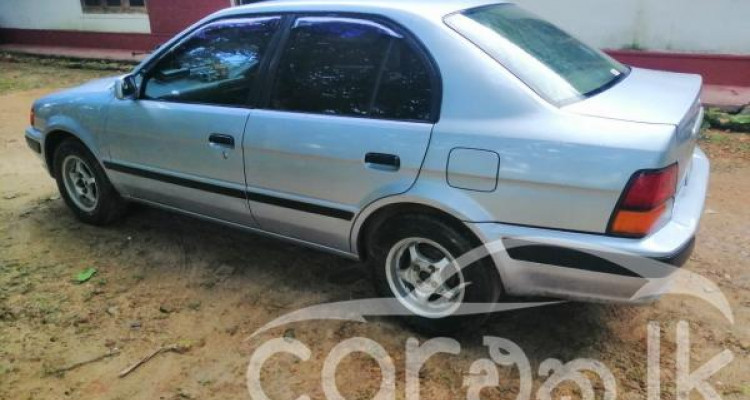 TOYOTA CORSA 1995