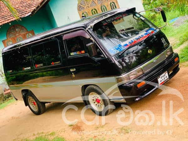 NISSAN CARAVAN 1992