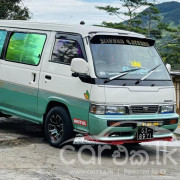 NISSAN CARAVAN 1989