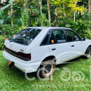 MAZDA FAMILIA 1989