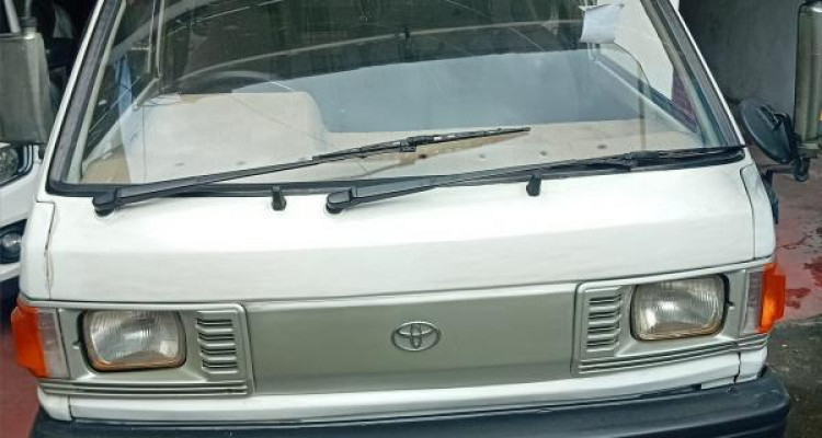 TOYOTA TOWNACE 1998