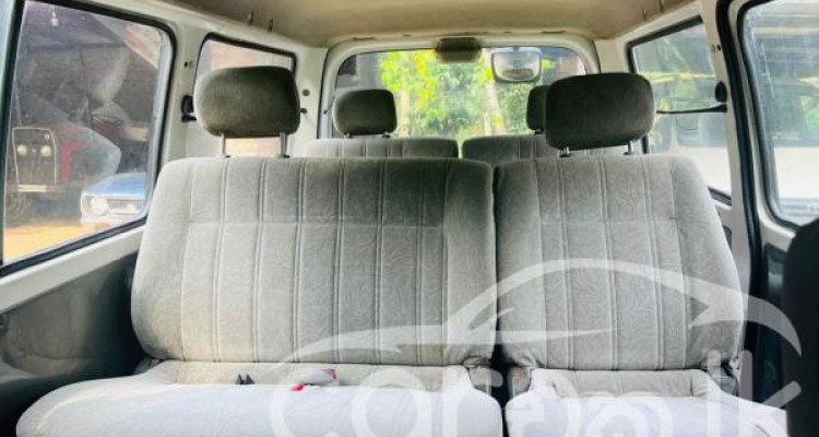 MAZDA BONGO 2007