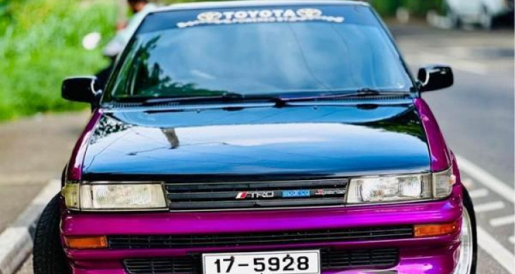 TOYOTA COROLLA 1990