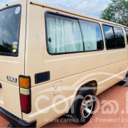 TOYOTA HIACE 1989