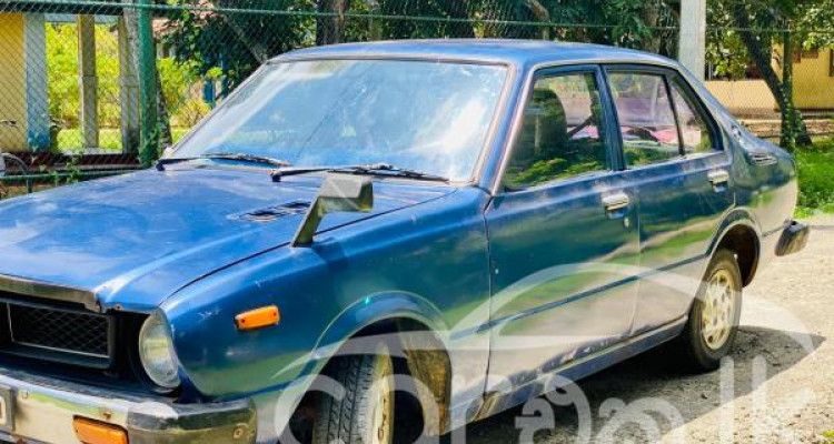TOYOTA COROLLA 1976