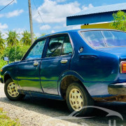 TOYOTA COROLLA 1976