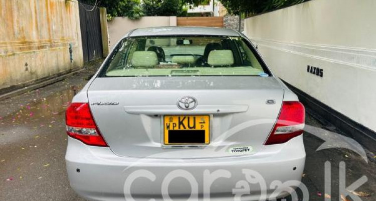 TOYOTA AXIO 2011