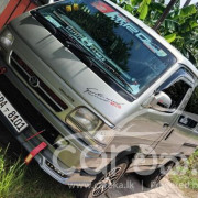 TOYOTA DOLPHIN 2001