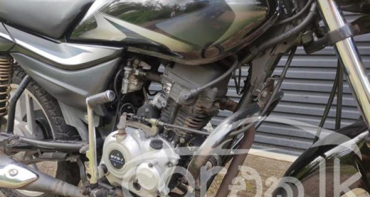 BAJAJ PLATINA 2017