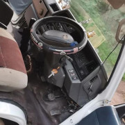 NISSAN CARAVAN 1989
