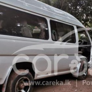 NISSAN CARAVAN 1989