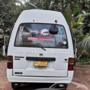 NISSAN CARAVAN 1989