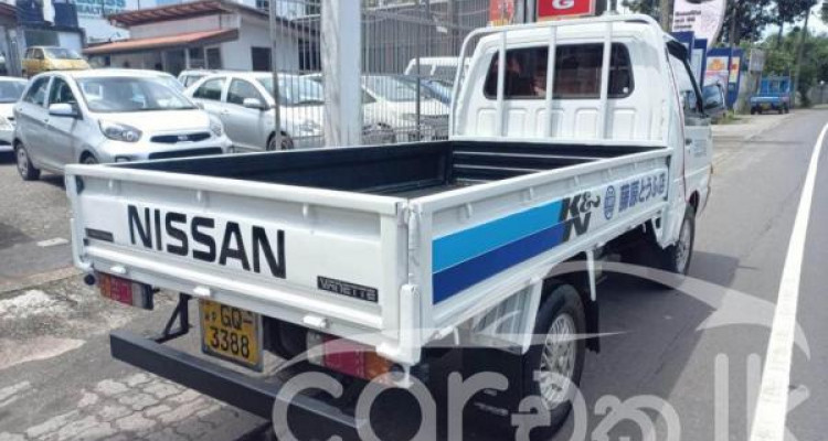 NISSAN VANETTE 1994