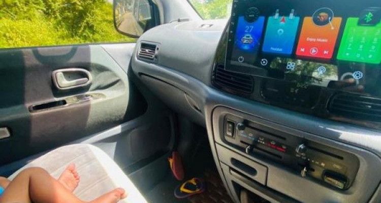 TOYOTA NOAH KR42 1999