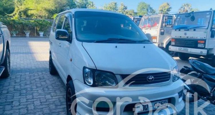 TOYOTA NOAH KR42 1999