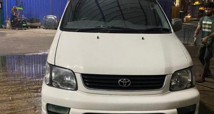 TOYOTA NOAH KR42 1999
