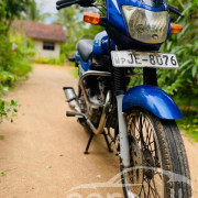 BAJAJ CALIBER 2004