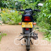 BAJAJ CALIBER 2004