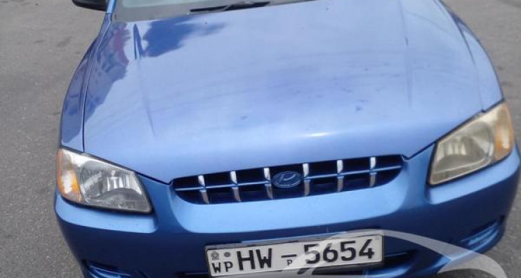 HYUNDAI ACCENT 2001