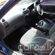 HYUNDAI ACCENT 2001