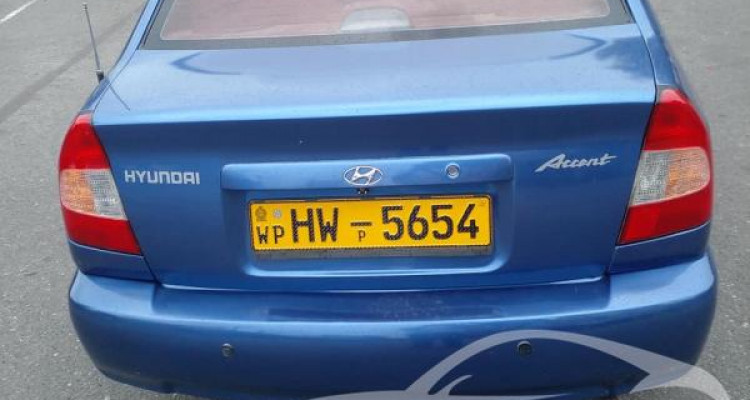 HYUNDAI ACCENT 2001