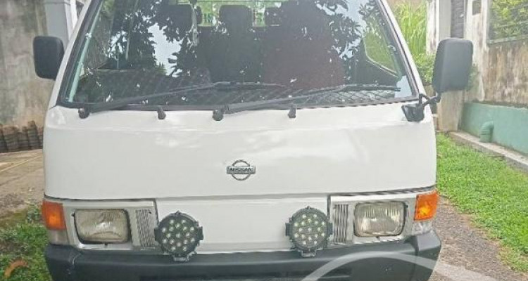 NISSAN VANETTE 1989