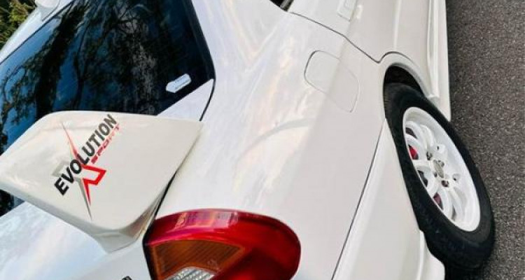MITSUBISHI LANCER CK1 1999