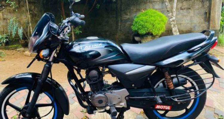 BAJAJ PLATINA 2016