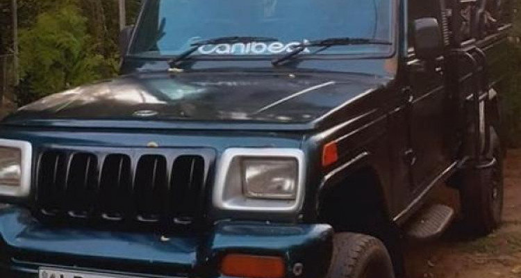 MAHINDRA BOLERO 2006
