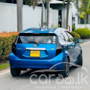 TOYOTA AQUA 2012