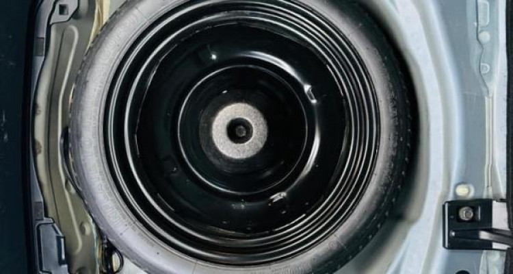 TOYOTA AQUA 2012