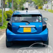 TOYOTA AQUA 2012