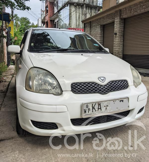 TOYOTA VITZ 2002
