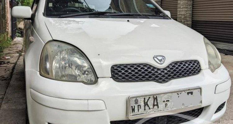 TOYOTA VITZ 2002