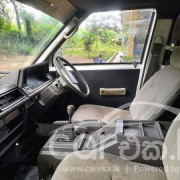 NISSAN VANETTE 1989