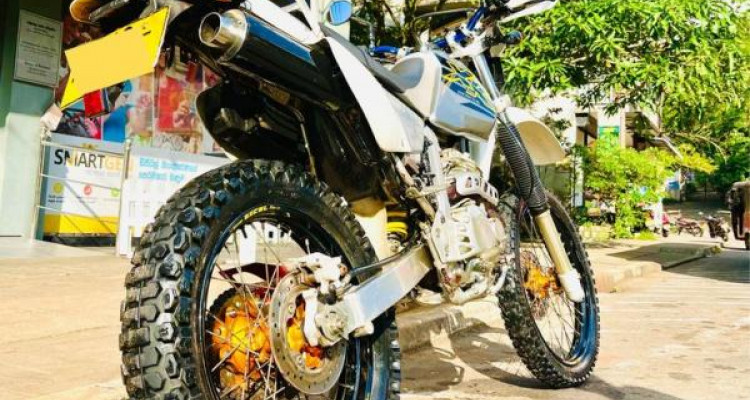 HONDA XR250 2012