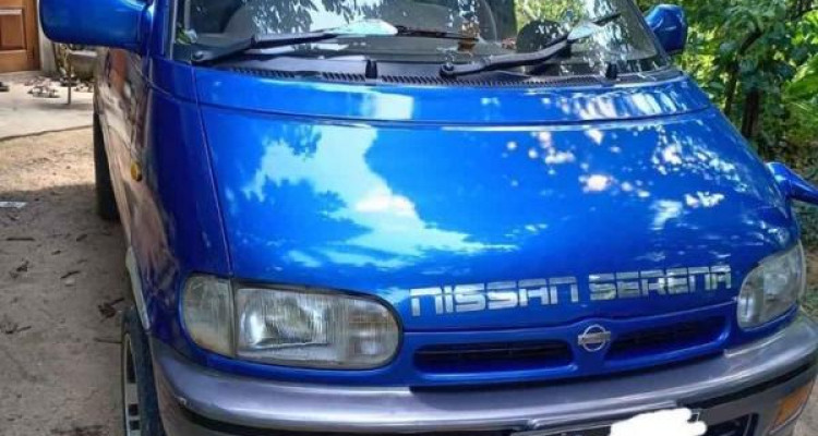 NISSAN SERENA 1990