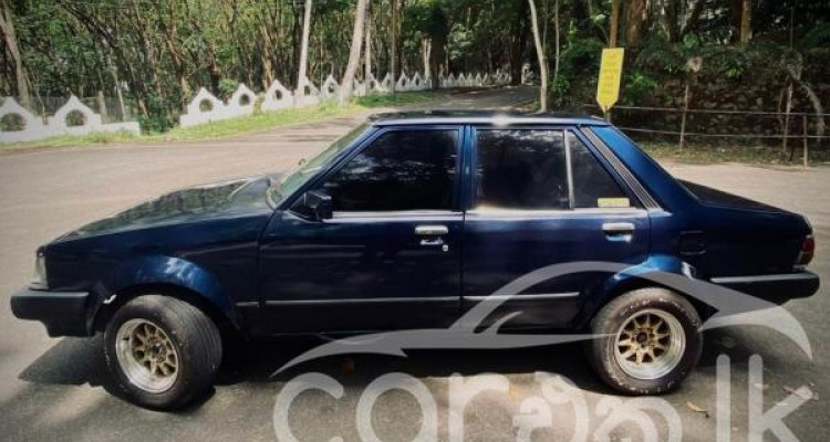 MAZDA 323 1985