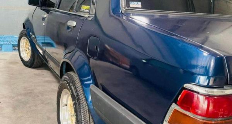 MAZDA 323 1985