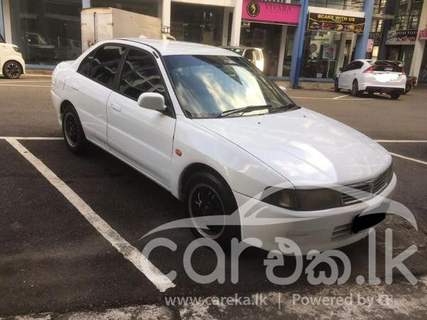 MITSUBISHI LANCER CK2 2001