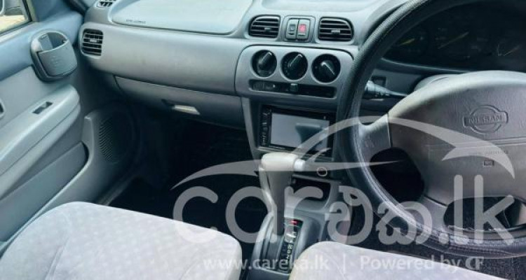 NISSAN MARCH K11 2001
