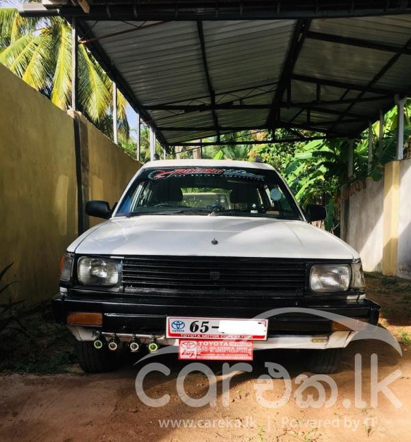 TOYOTA COROLLA DX WAGON 1984