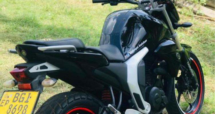 YAMAHA FZ V2 2017