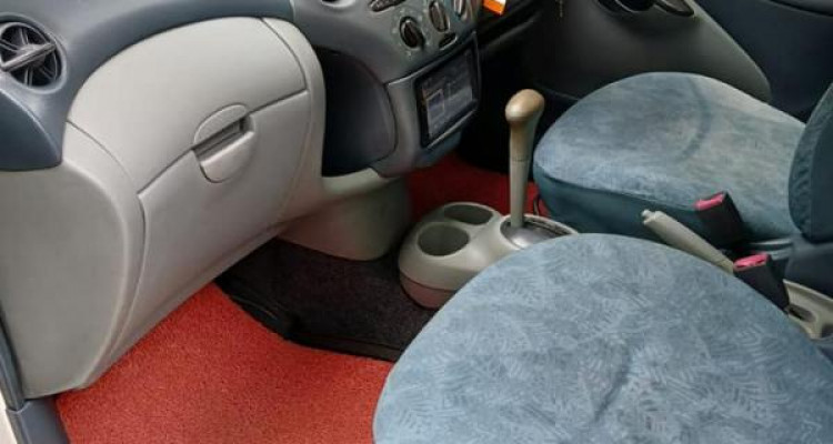 TOYOTA VITZ 1999