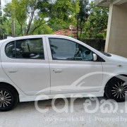 TOYOTA VITZ 1999