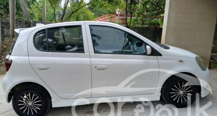 TOYOTA VITZ 1999