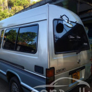 TOYOTA HIACE 1989