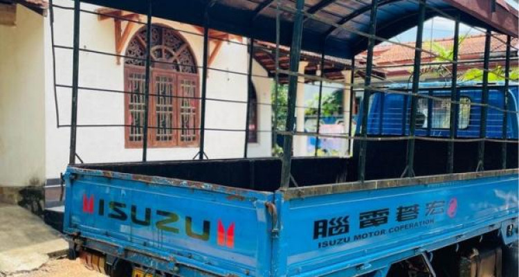 ISUZU ELF 250 1982