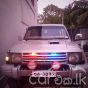 MITSUBISHI PAJERO 1992