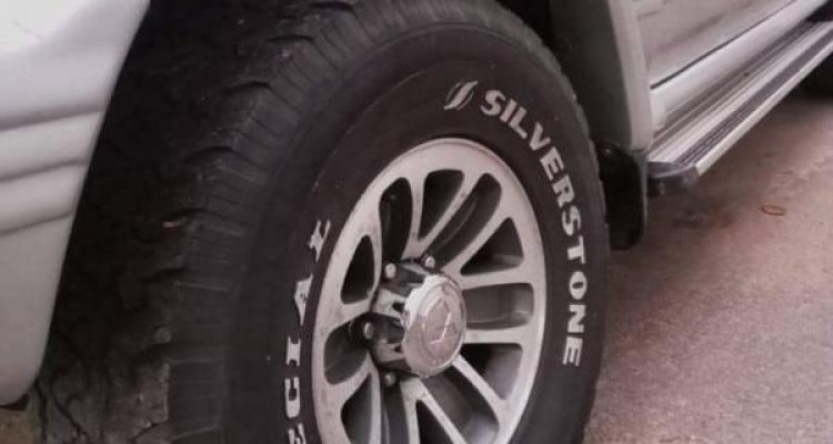 MITSUBISHI PAJERO 1992